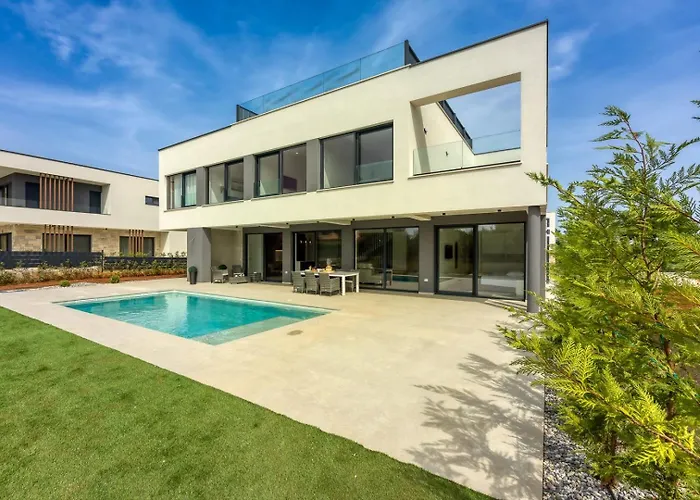 Villa Ivy